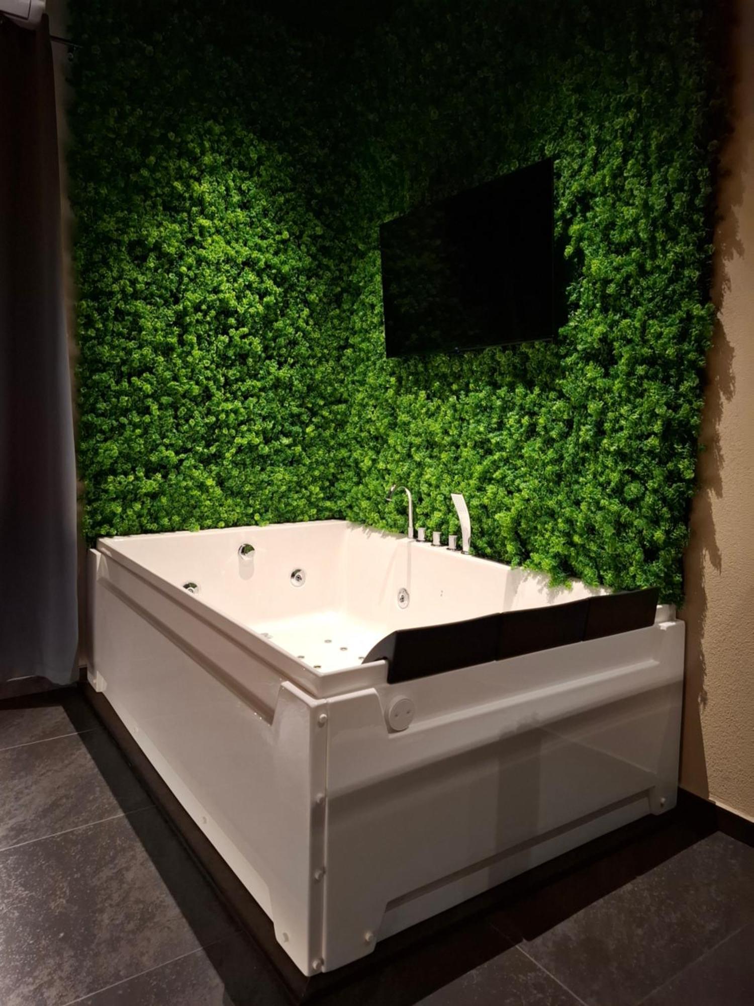 Dark & Light Rooms & Luxury Suites Катанія Екстер'єр фото